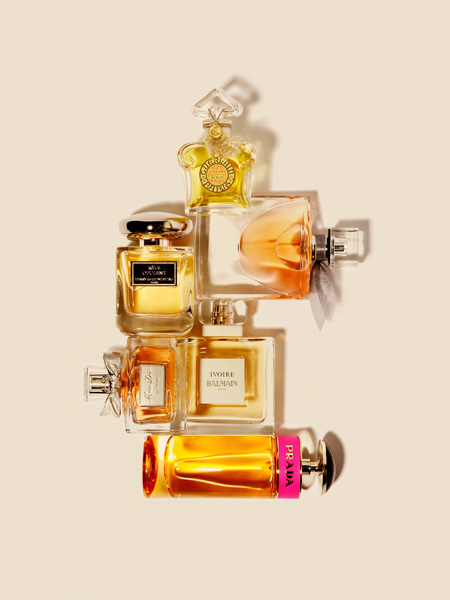 Composition photo de parfums. Photographe ©Gaele Pierre